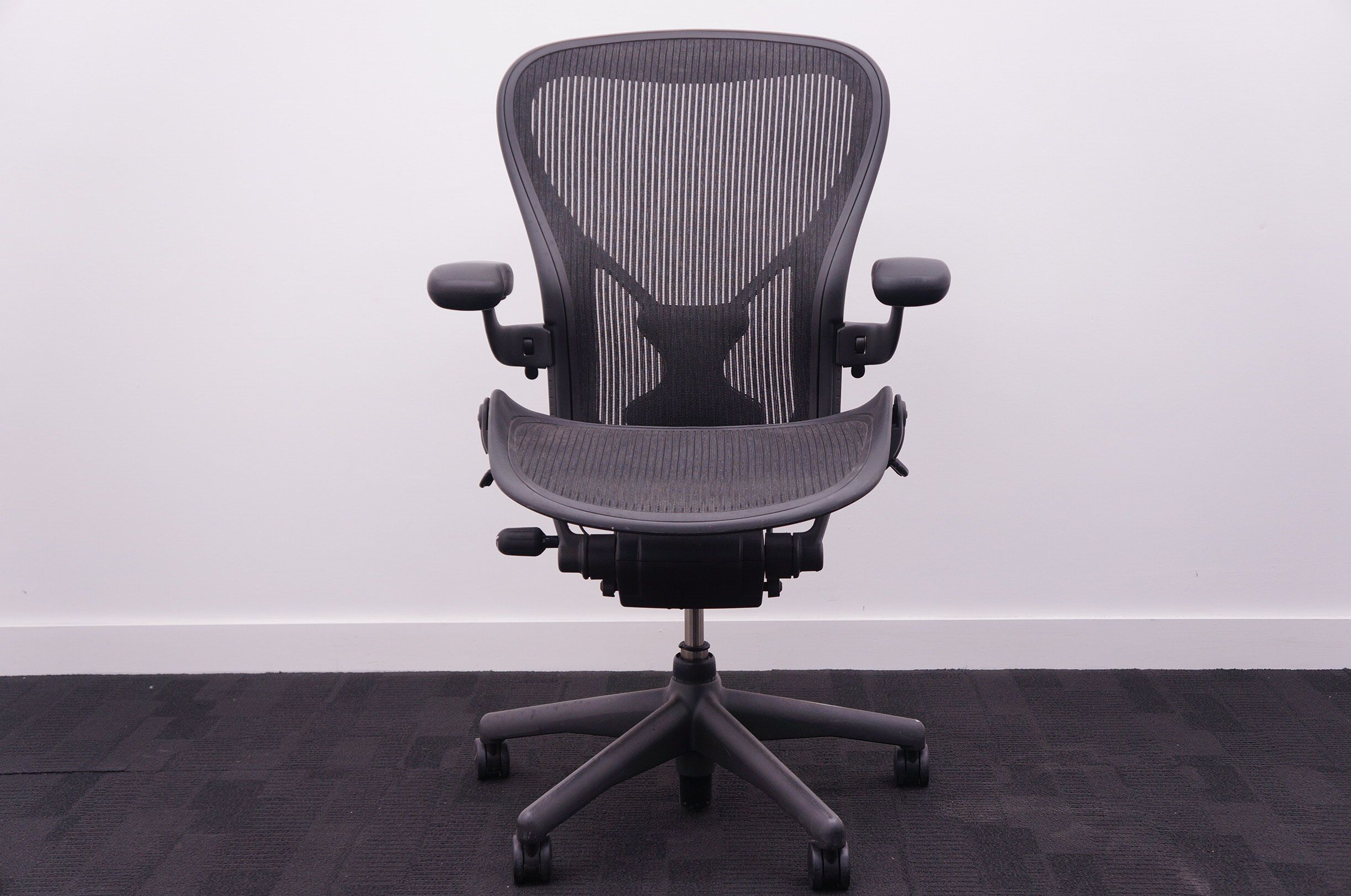 DSC02445 Herman Miller Aeron