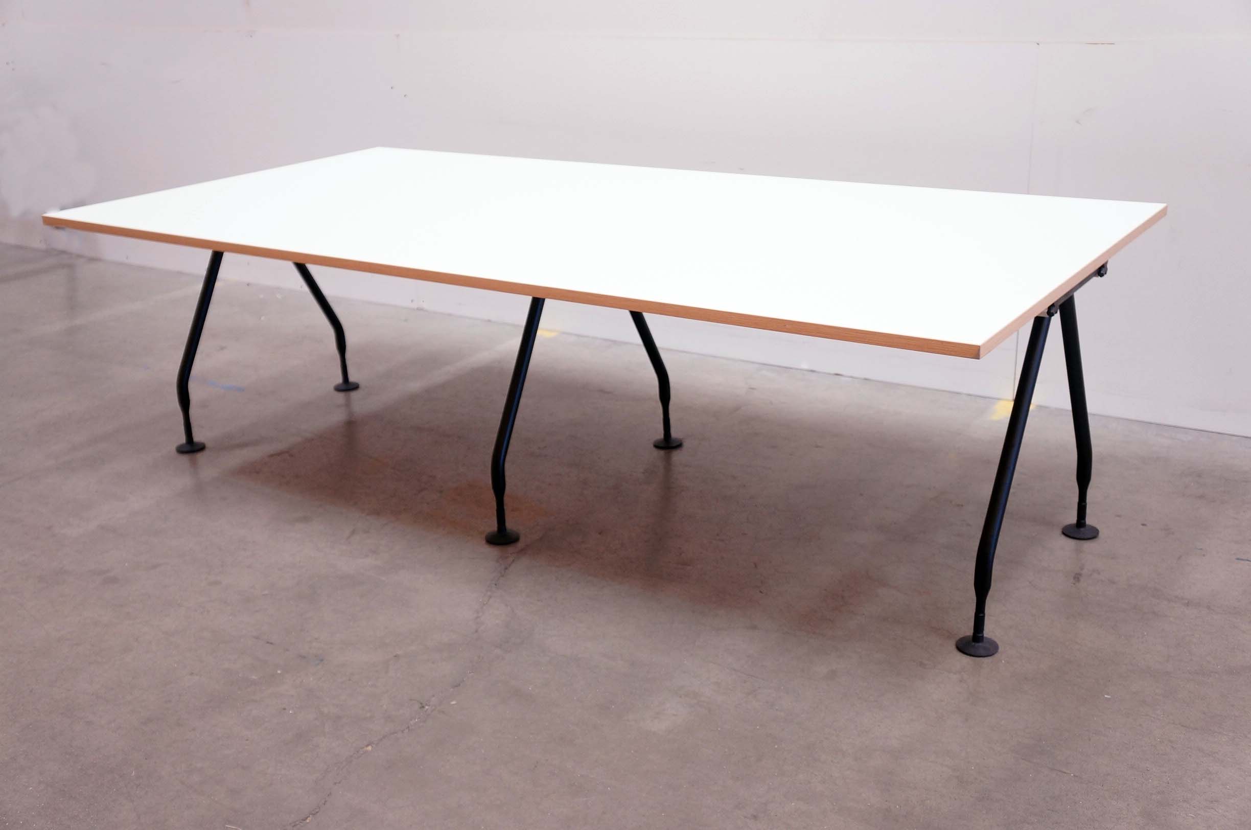 Vitra AdHoc Meeting Table Vitra AdHoc Meeting Table