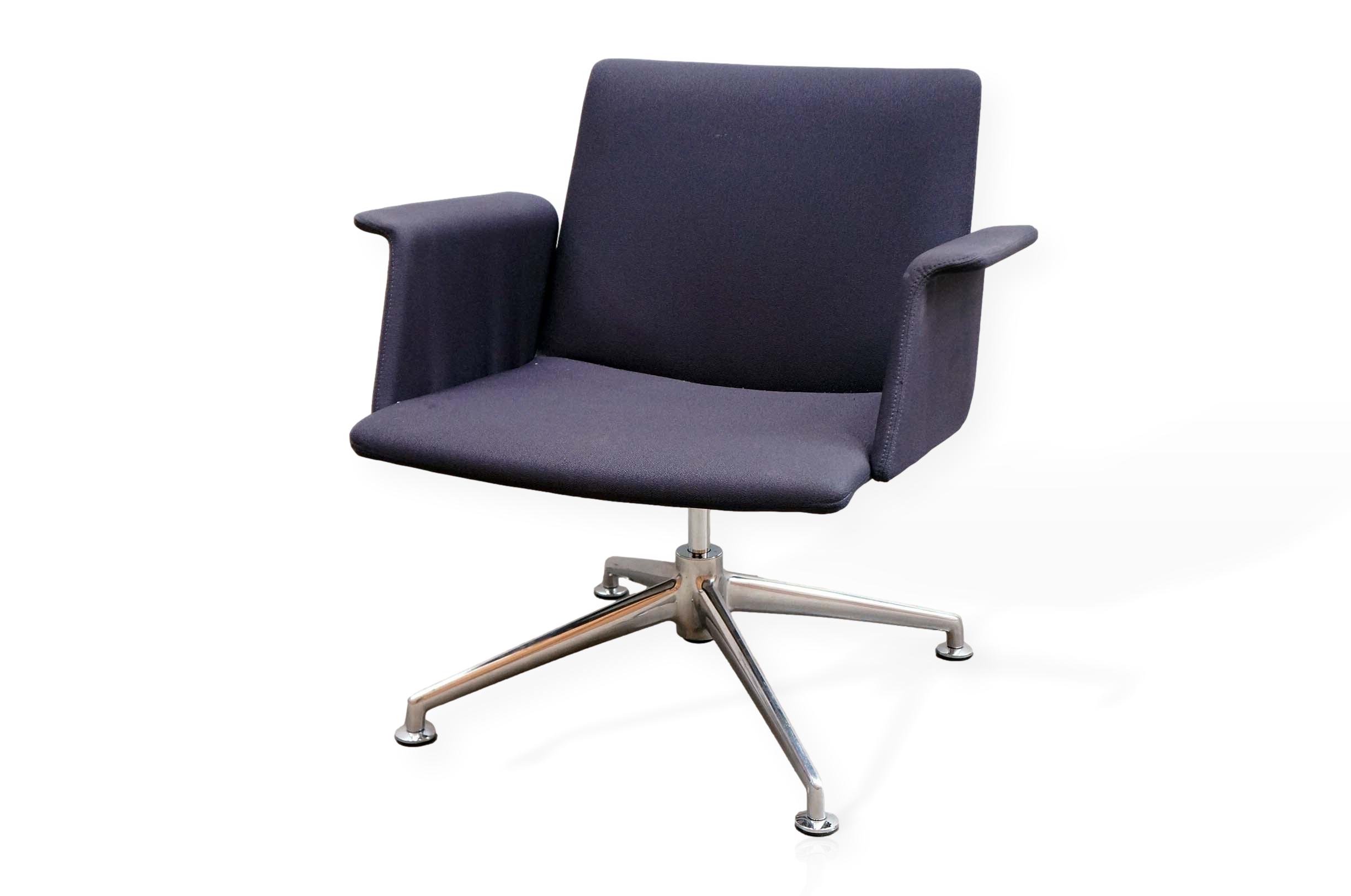 Brunner Fina Lounge 6742/AG Chair Brunner Fina Lounge 6742/AG Chair